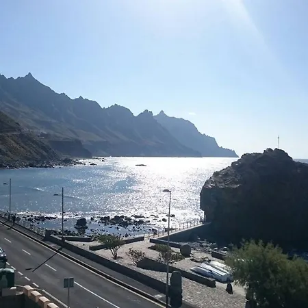 The Window: Panoramic Views Onto The Sea Appartement *