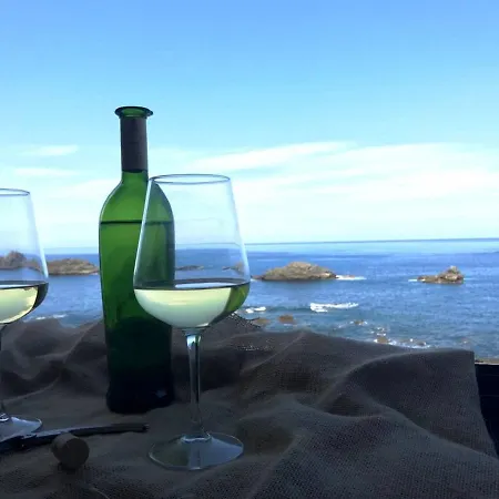 The Window: Panoramic Views Onto The Sea Almaciga